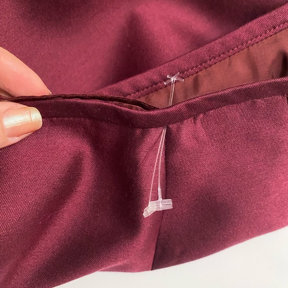 Unbranded Silk Wool Blend Pencil Skirt Burgundy Size 6P Back Zip Lined - Picture 7 of 8